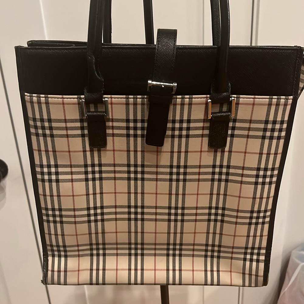 Authentic Burberry Tote - Picture 2 of 11